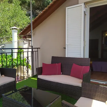 Agnadema House Hébergement de vacances *