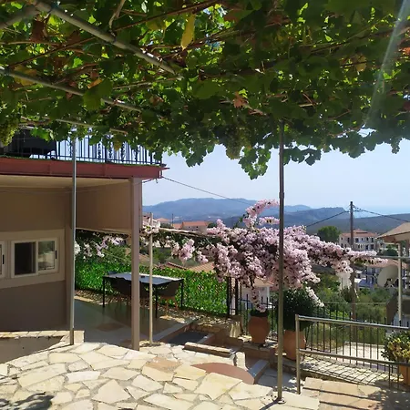 Hébergement de vacances Agnadema House